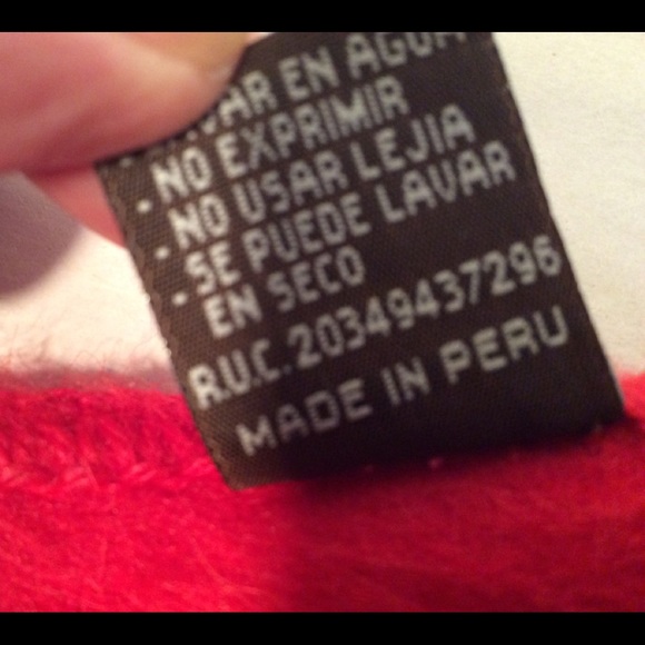 Alpaca Camargo scarf rich red color made in Peru Womens Unisex - Picture 6 of 6